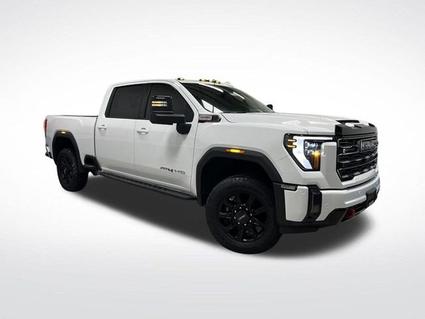 2024 GMC Sierra Plymouth WI