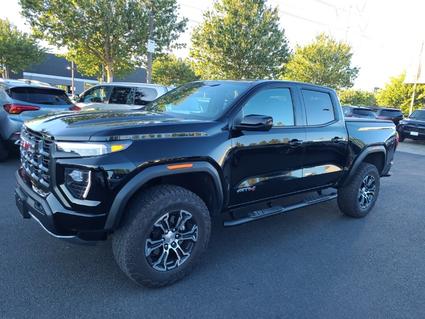 2024 GMC Canyon  
