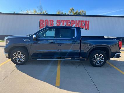 2022 GMC Sierra Manchester IA