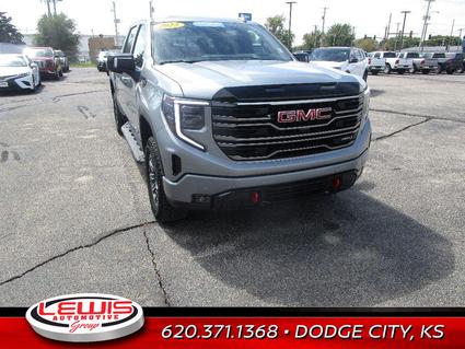 2025 GMC Sierra Dodge City KS