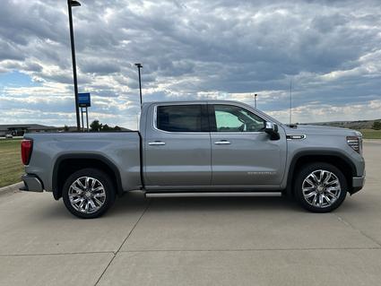 2024 GMC Sierra Pierre SD