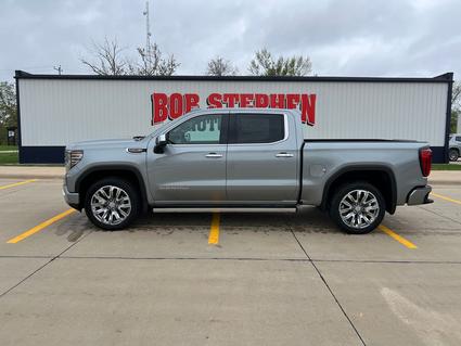 2025 GMC Sierra Manchester IA