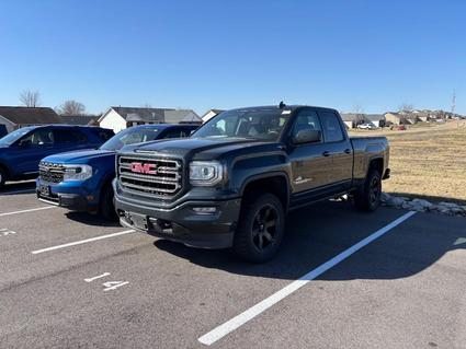 2017 GMC Sierra Waterloo IL