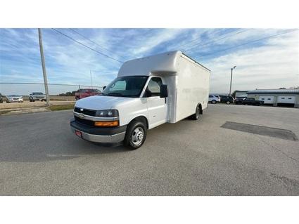 2022 Chevrolet Express Hazel Green WI