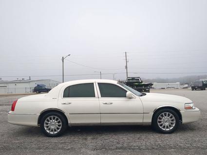 2006 Lincoln Town Car Winder GA