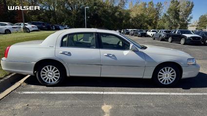 2004 Lincoln Town Car Burnsville MN