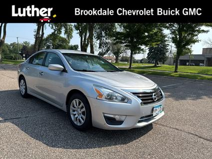 2013 Nissan Altima Minneapolis MN