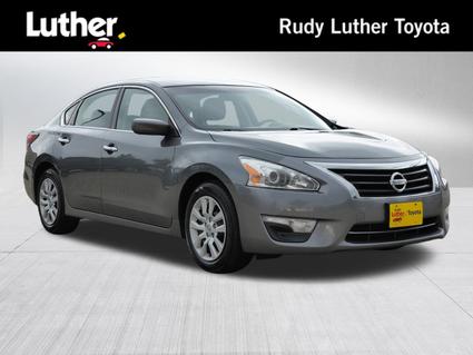 2014 Nissan Altima Minneapolis MN