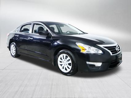 2015 Nissan Altima Minneapolis MN