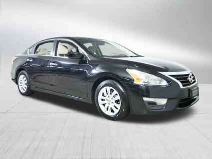 2014 Nissan Altima Minneapolis MN