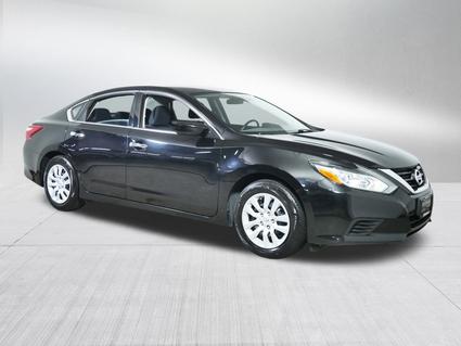 2017 Nissan Altima Minneapolis MN
