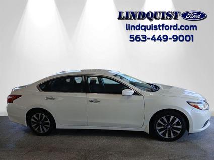 2017 Nissan Altima Bettendorf IA