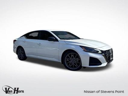 2024 Nissan Altima Stevens Point WI