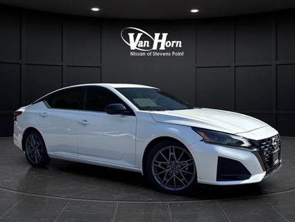 2024 Nissan Altima Stevens Point WI