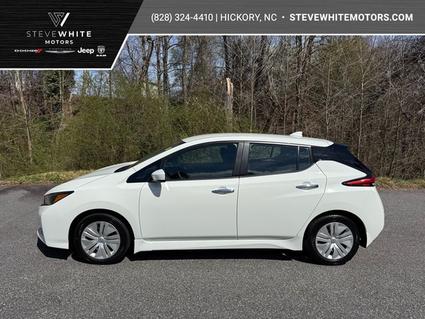 2025 Nissan LEAF Newton NC