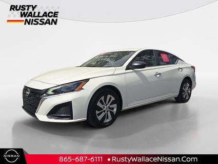 2025 Nissan Altima Knoxville TN