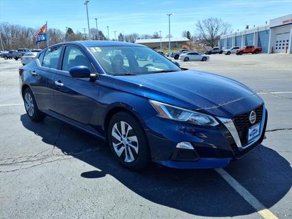 2019 Nissan Altima Rockford Il