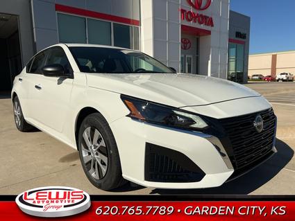 2025 Nissan Altima Garden City KS