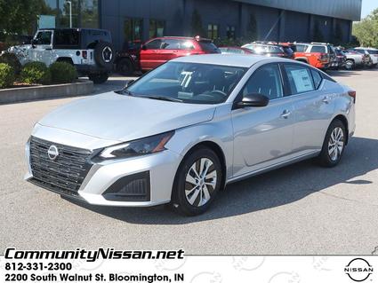 2025 Nissan Altima Bloomington IN