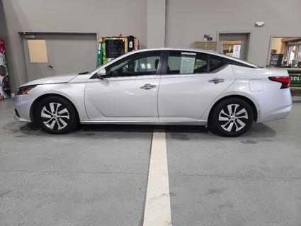 2022 Nissan Altima Manchester IA