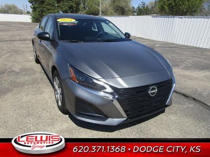 2024 Nissan Altima Dodge City KS