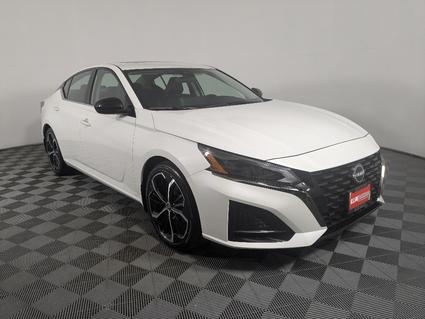 2024 Nissan Altima Champaign IL