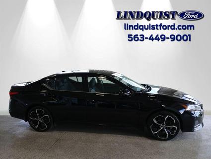 2023 Nissan Altima Bettendorf IA