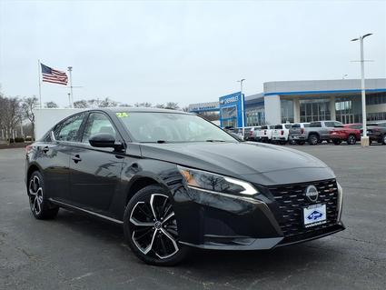 2024 Nissan Altima Rockford Il