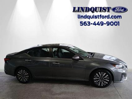 2023 Nissan Altima Bettendorf IA