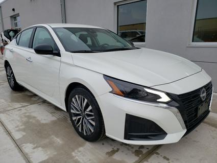 2025 Nissan Altima Winona MN