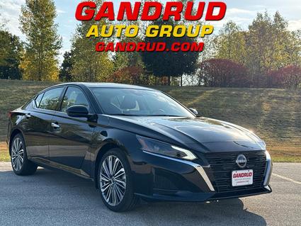 2025 Nissan Altima Green Bay WI