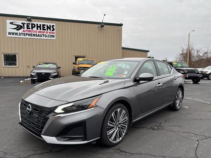 2023 Nissan Altima Danville WV
