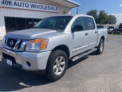 2013 Nissan Titan Laurel  MT