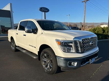 2019 Nissan Titan  