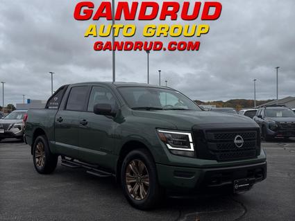 2024 Nissan Titan Green Bay WI