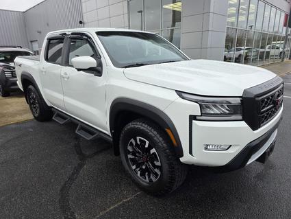 2022 Nissan Frontier Paris TN