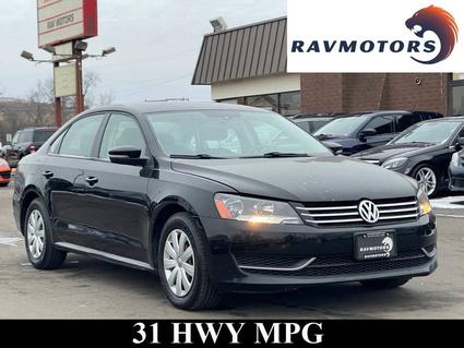 2013 Volkswagen Passat Burnsville MN