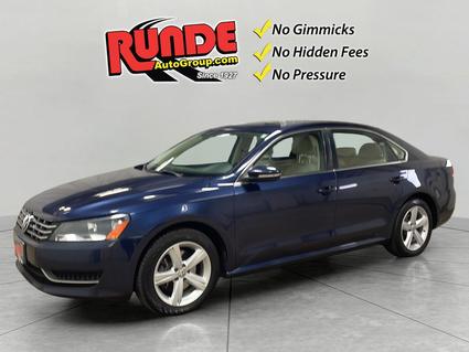 2012 Volkswagen Passat Hazel Green WI