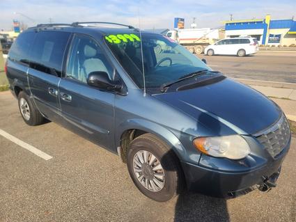 2006 Chrysler Town &amp; Country Garden City ID