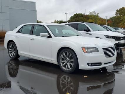 2014 Chrysler 300S Kalamazoo MI