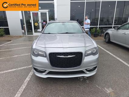 2018 Chrysler 300S Elizabethtown KY