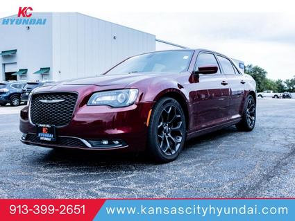 2019 Chrysler 300S Merriam KS