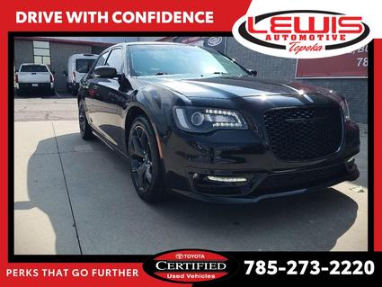 2022 Chrysler 300 Topeka KS