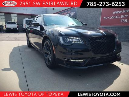 2022 Chrysler 300 Topeka KS