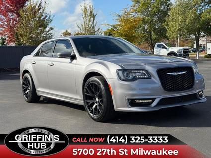 2018 Chrysler 300S Milwaukee WI