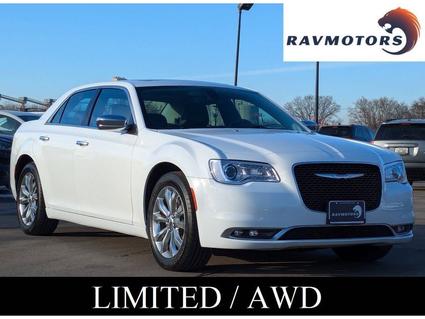 2020 Chrysler 300C Burnsville MN