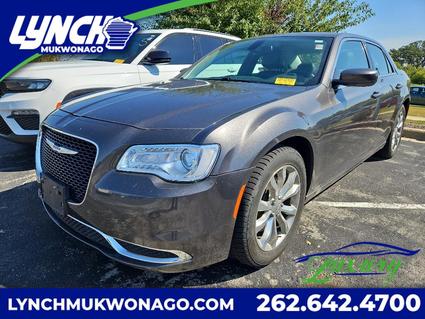 2017 Chrysler 300 Mukwonago WI