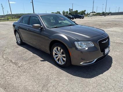 2019 Chrysler 300 Sand Springs OK