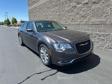 2020 Chrysler 300 Logan UT
