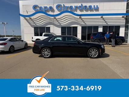 2018 Chrysler 300 Cape Girardeau MO